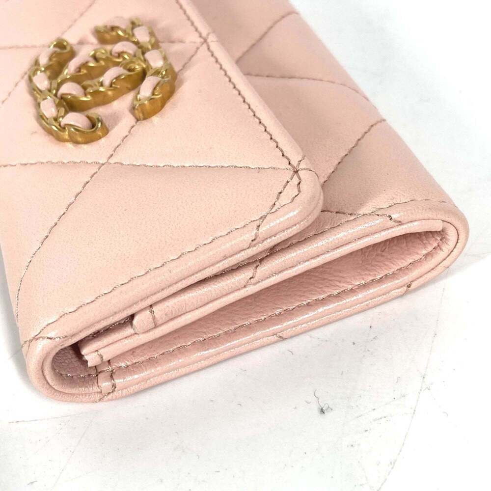 CHANEL Authentic Pink Lambskin Leather Logo Wallet - Picture 3 of 9